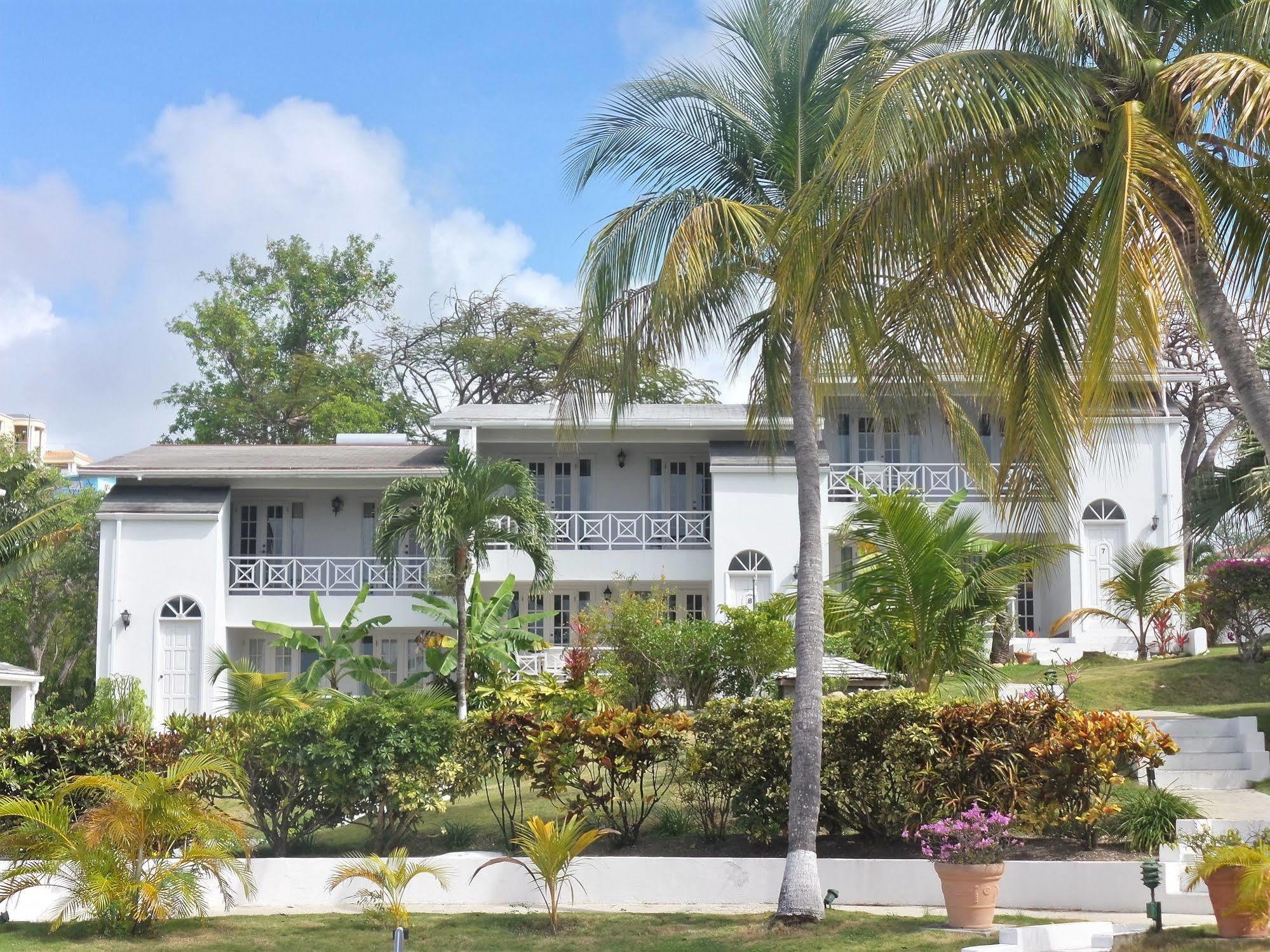 Dickenson Bay Cottages Cedar Grove Exterior photo