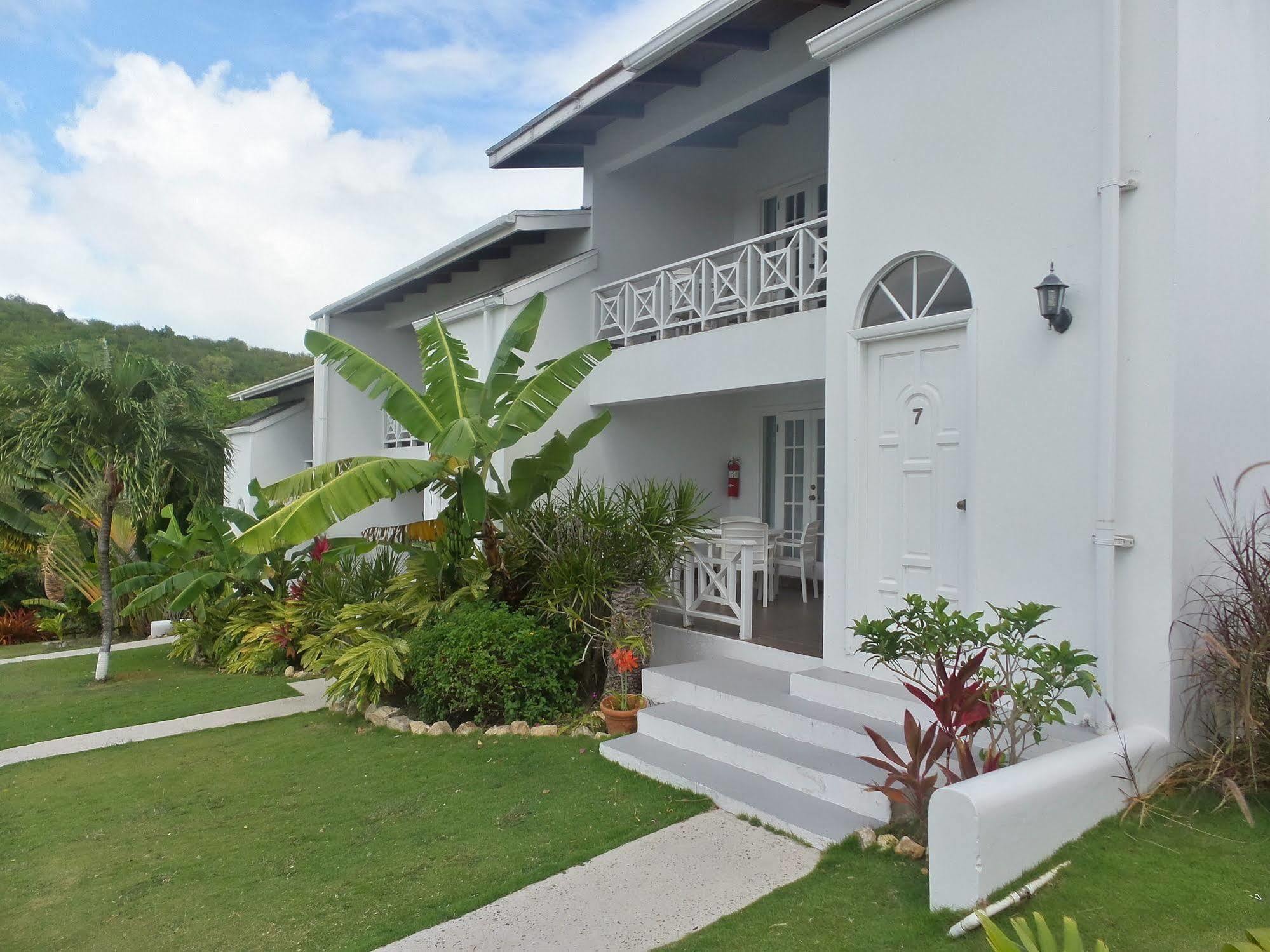 Dickenson Bay Cottages Cedar Grove Exterior photo