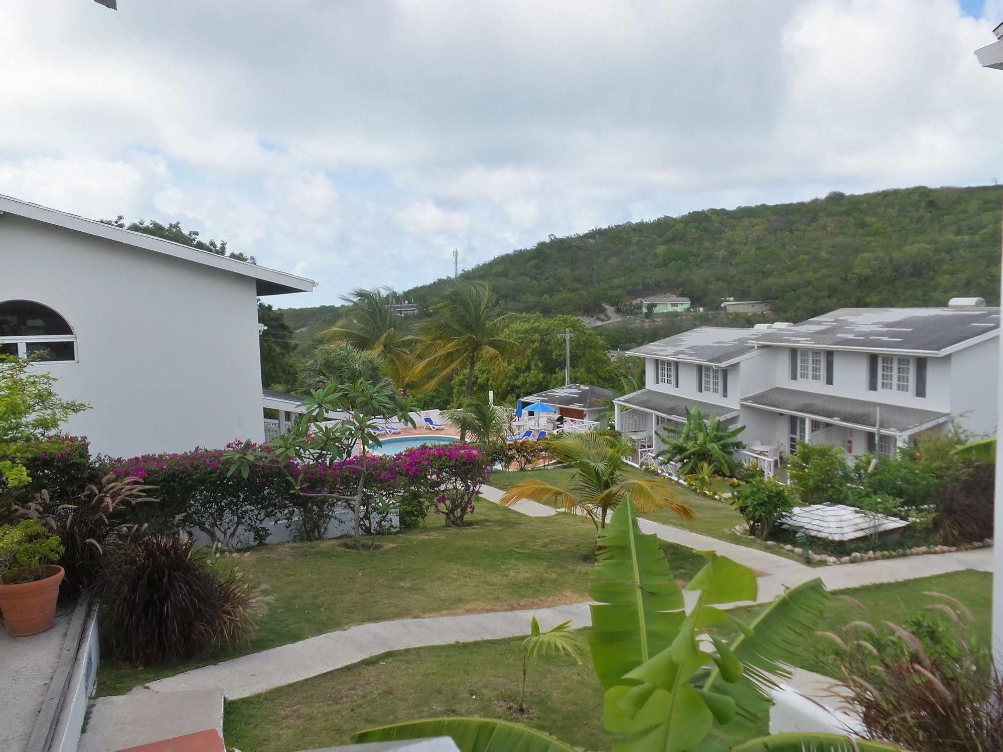 Dickenson Bay Cottages Cedar Grove Exterior photo